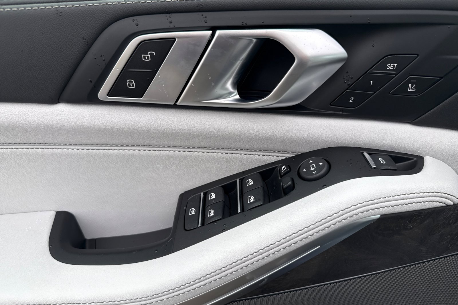 New 2026 BMW X5 xDrive40i w/ M Sport Package image 8