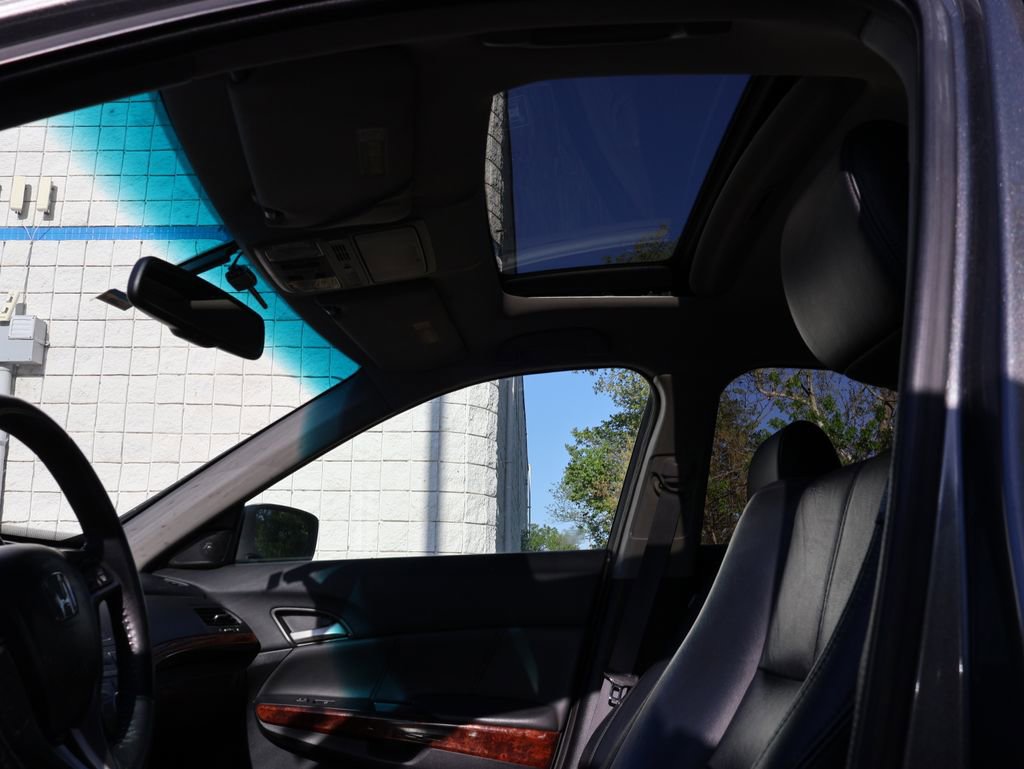 Used 2010 Honda Crosstour EX-L image 9