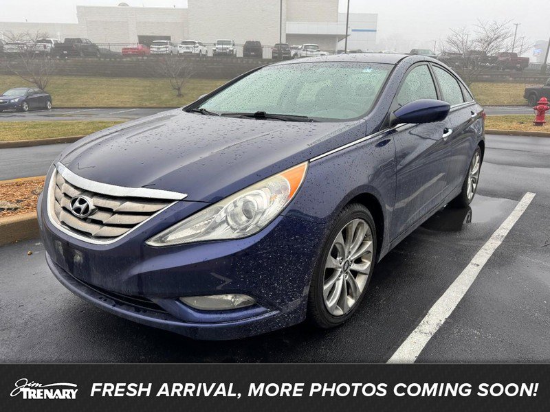 Used 2012 Hyundai Sonata SE image 1
