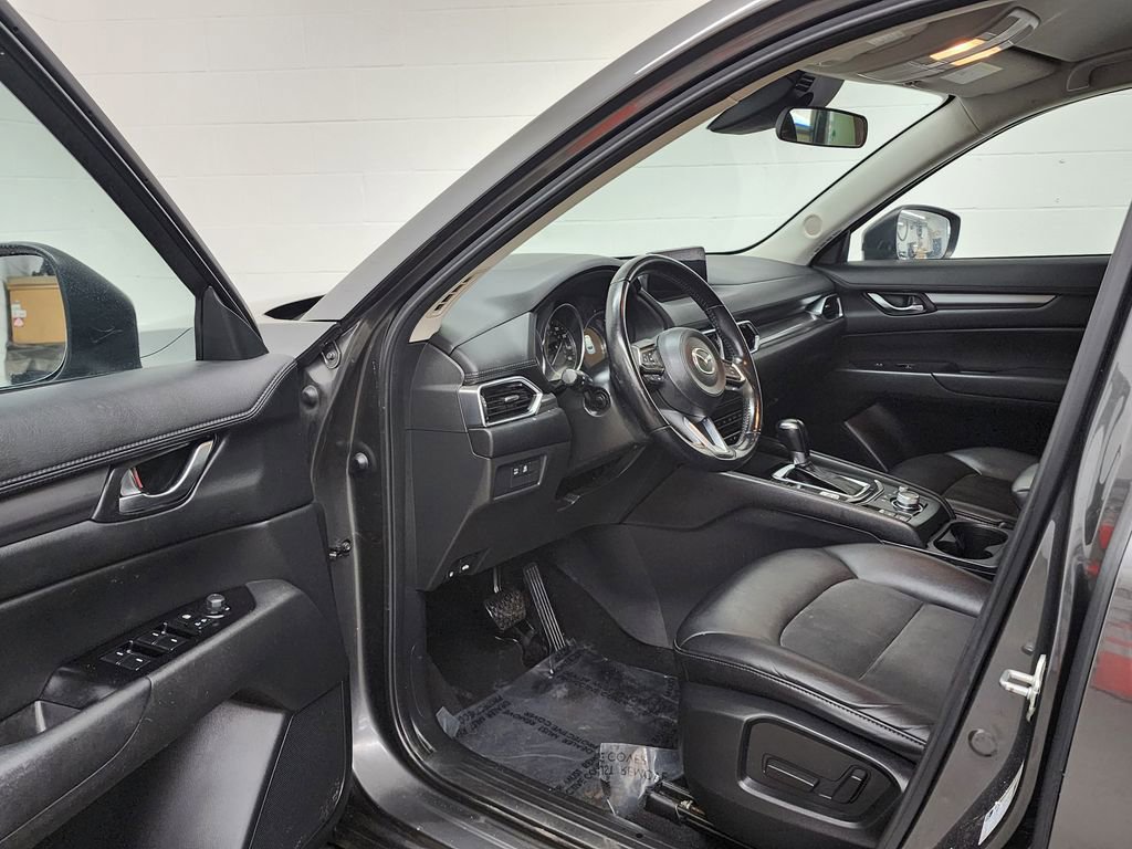 Used 2019 MAZDA CX-5 Touring image 11