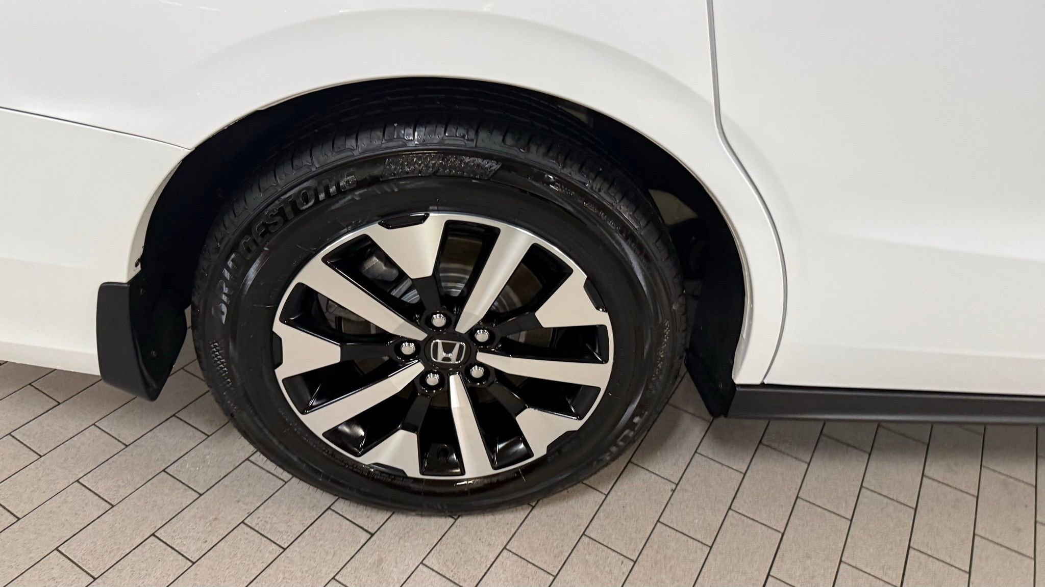 Used 2025 Honda Odyssey EX-L image 11