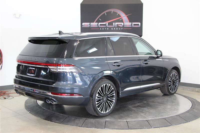 Used 2023 Lincoln Aviator Black Label w/ Class IV Trailer Tow Package image 11