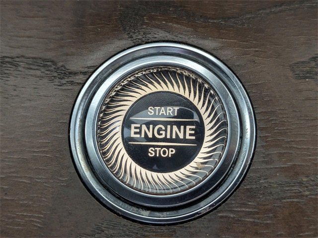 Used 2018 Mercedes-Benz E 400 4MATIC Sedan image 31