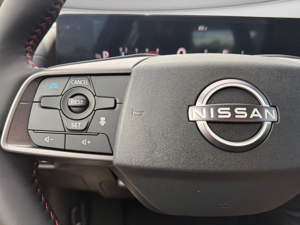 New 2026 Nissan Sentra SR w/ SR Premium Package FWD image 17