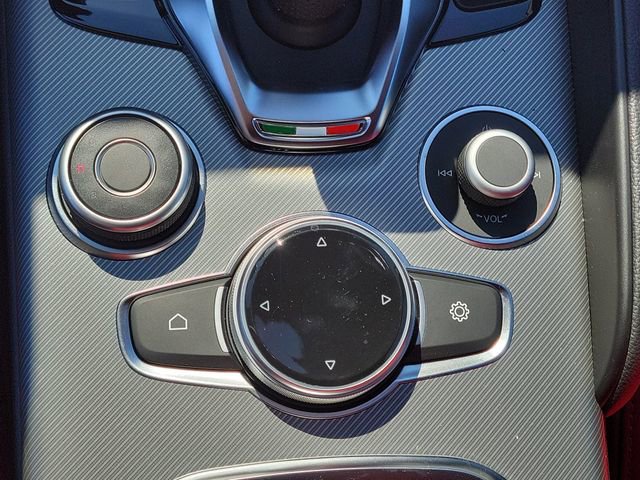 New 2026 Alfa Romeo Giulia w/ Driving Assist Package RWD image 26