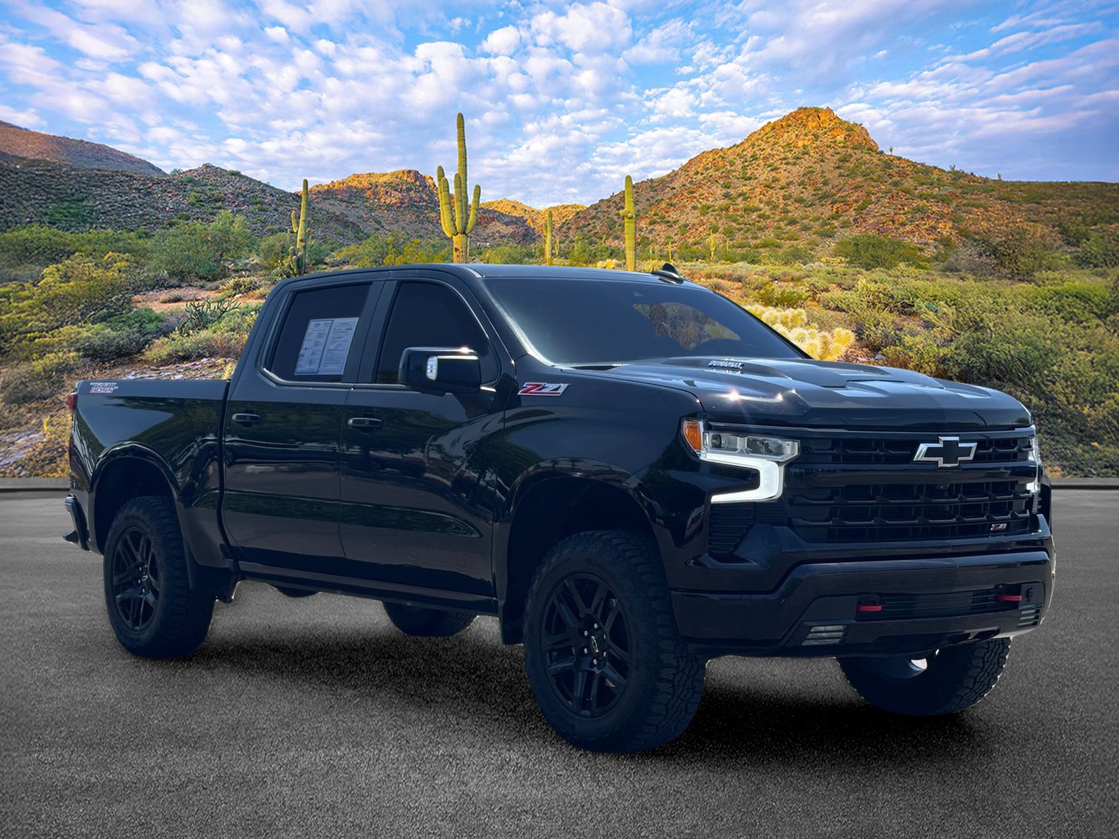 Used 2022 Chevrolet Silverado 1500 LT Trail Boss w/ LT Trail Boss Premium Package AWD/4WD image 2