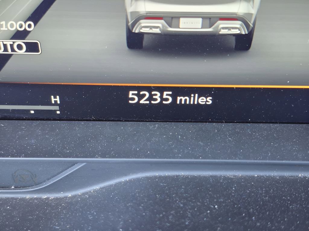 Used 2025 INFINITI QX60 Luxe w/ Vision Package image 11