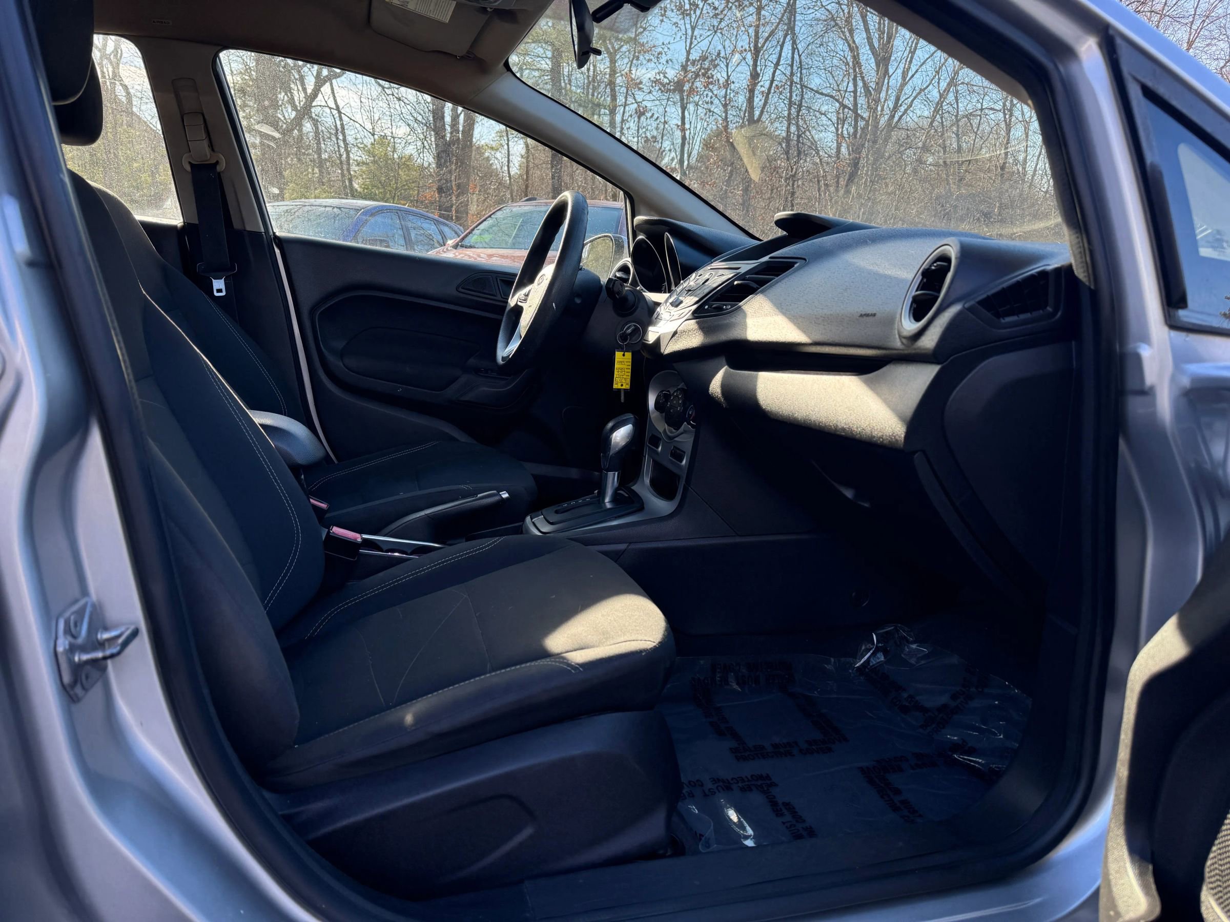 Used 2017 Ford Fiesta SE image 13