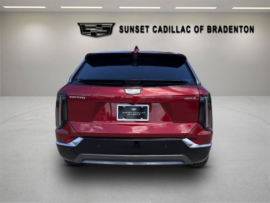 New 2026 Cadillac Optiq Luxury 1 RWD image 4