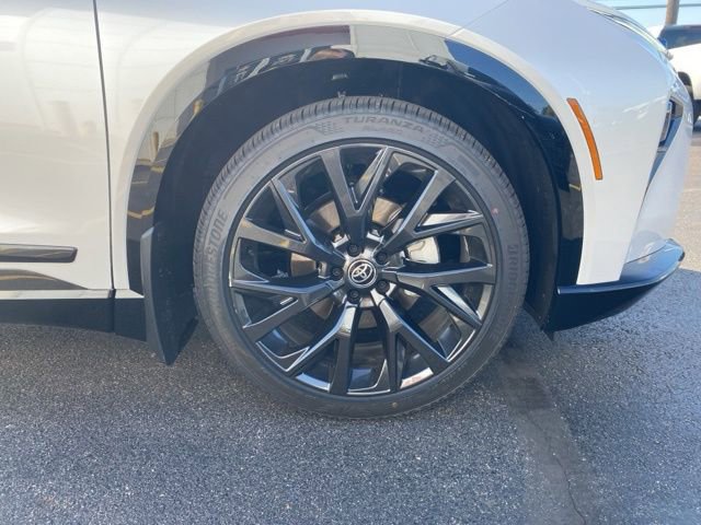 New 2025 Toyota Crown Signia image 21