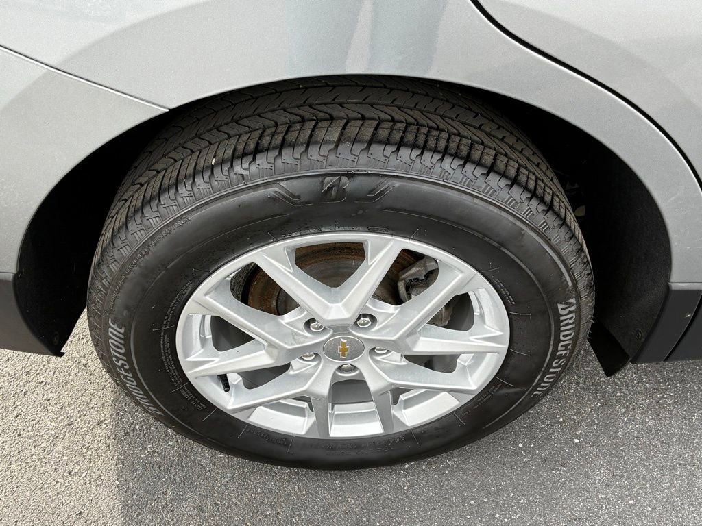 Used 2024 Chevrolet Equinox LT w/ LPO, Floor Liner Package image 15