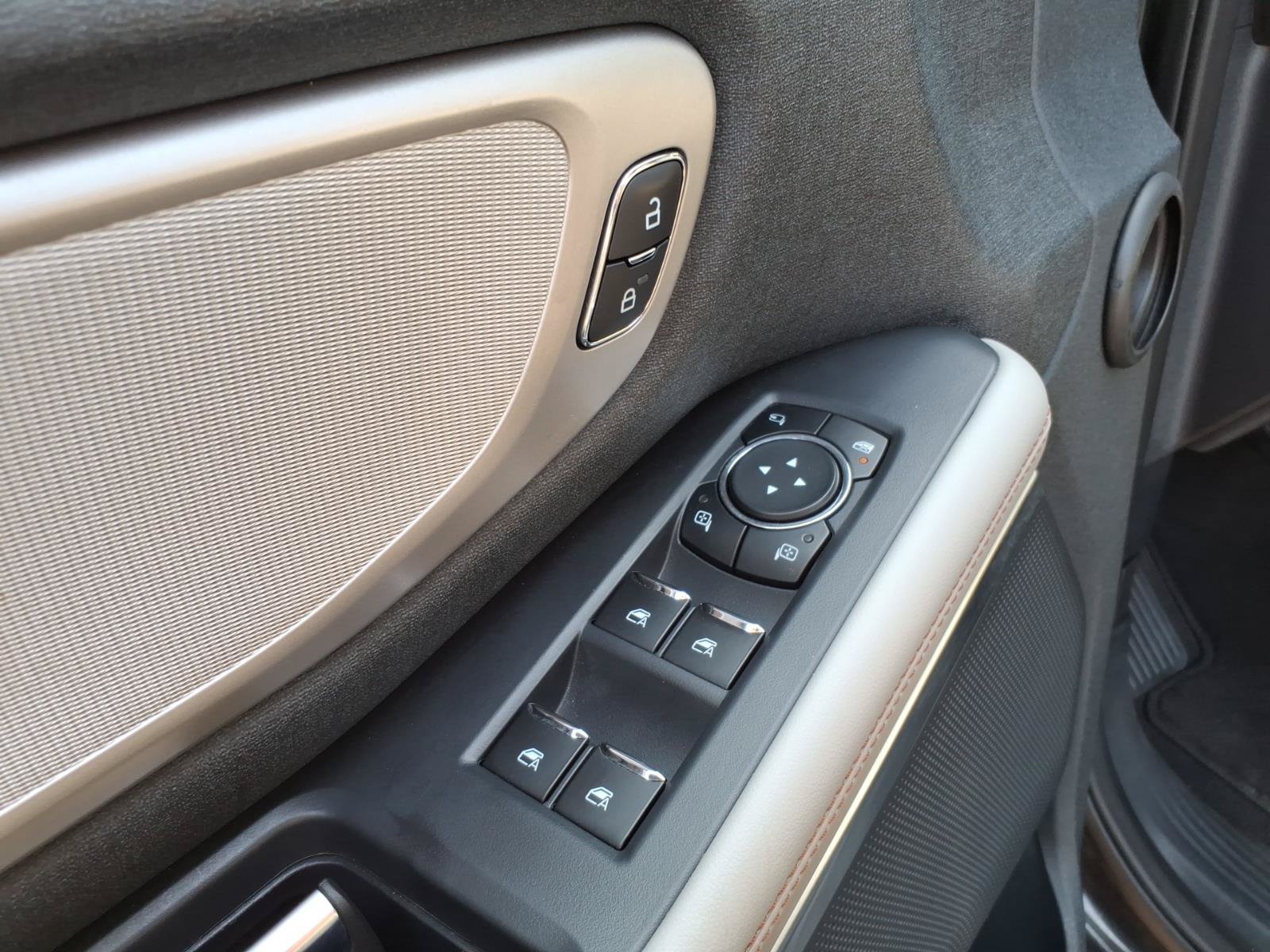 Certified 2025 Ford Expedition Active AWD/4WD image 16