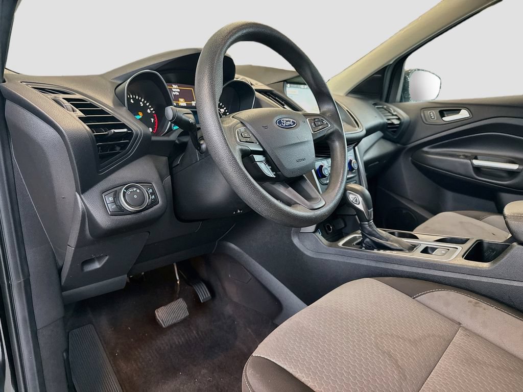 Used 2018 Ford Escape SE w/ SE Sync 3 Package AWD/4WD image 10