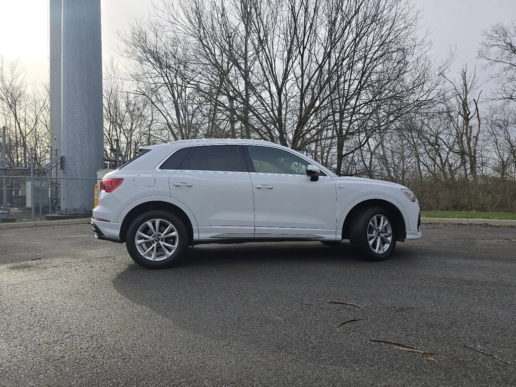 Used 2021 Audi Q3 2.0T Premium Plus w/ Premium Plus Package AWD/4WD image 14