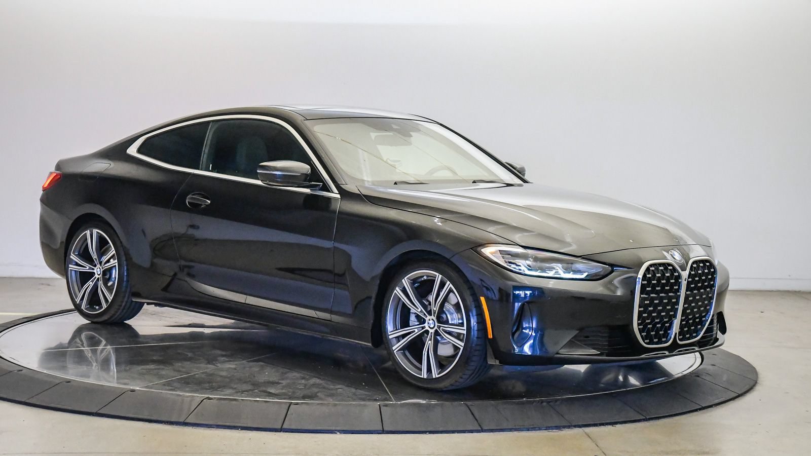 Certified 2024 BMW 430i Coupe w/ Convenience Package RWD image 6