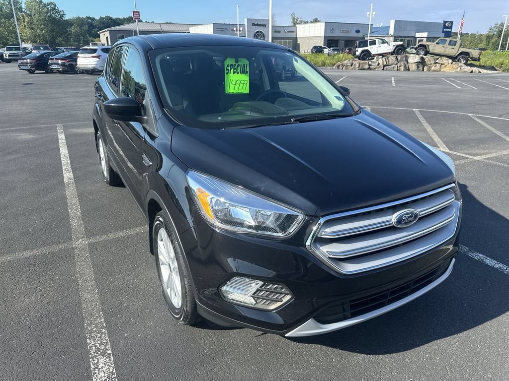 Used 2019 Ford Escape SE AWD/4WD image 1