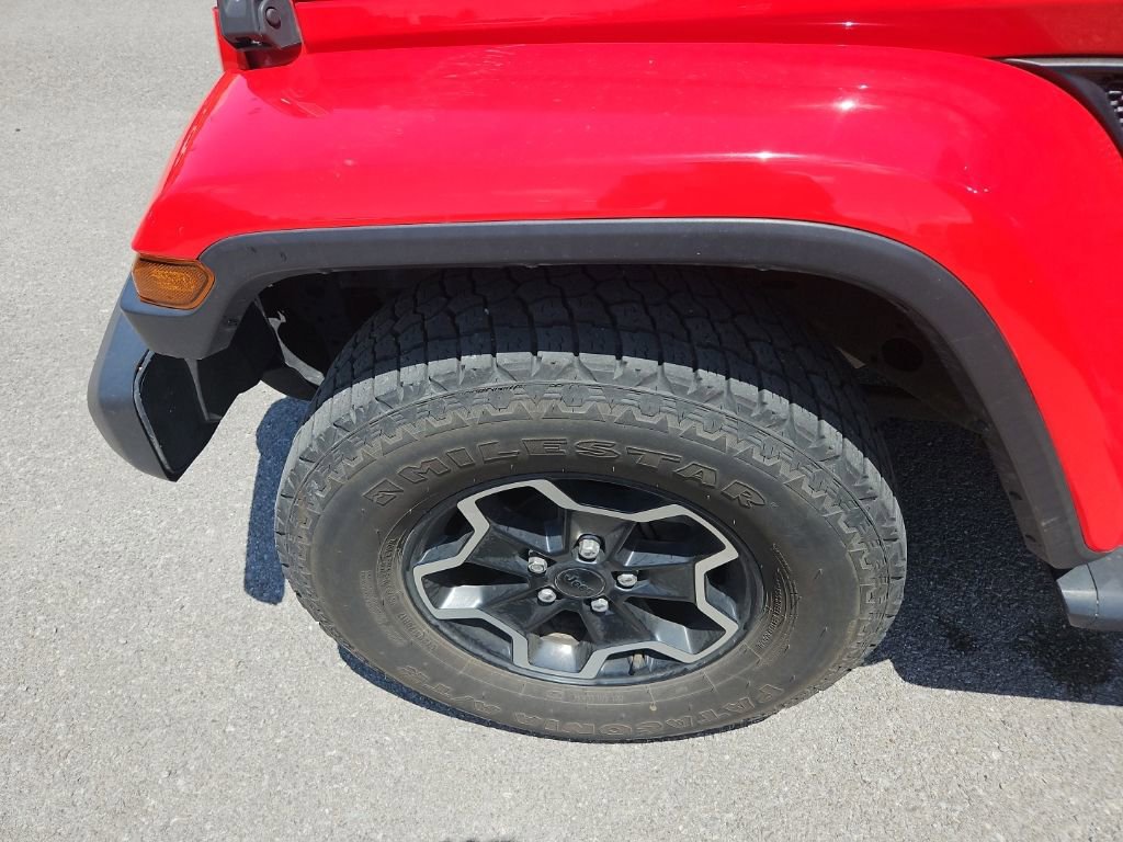 Used 2021 Jeep Gladiator Sport AWD/4WD image 14