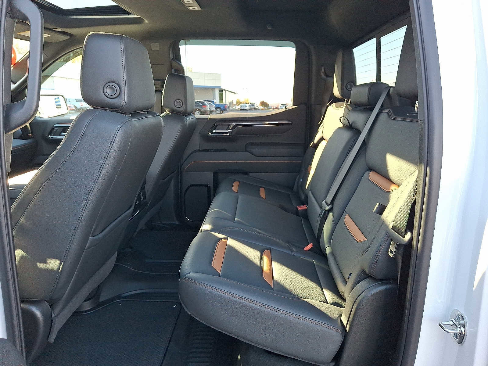 Used 2025 GMC Sierra 1500 AT4 w/ AT4 Premium Package image 10