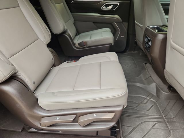 Used 2021 Chevrolet Suburban Z71 AWD/4WD image 26
