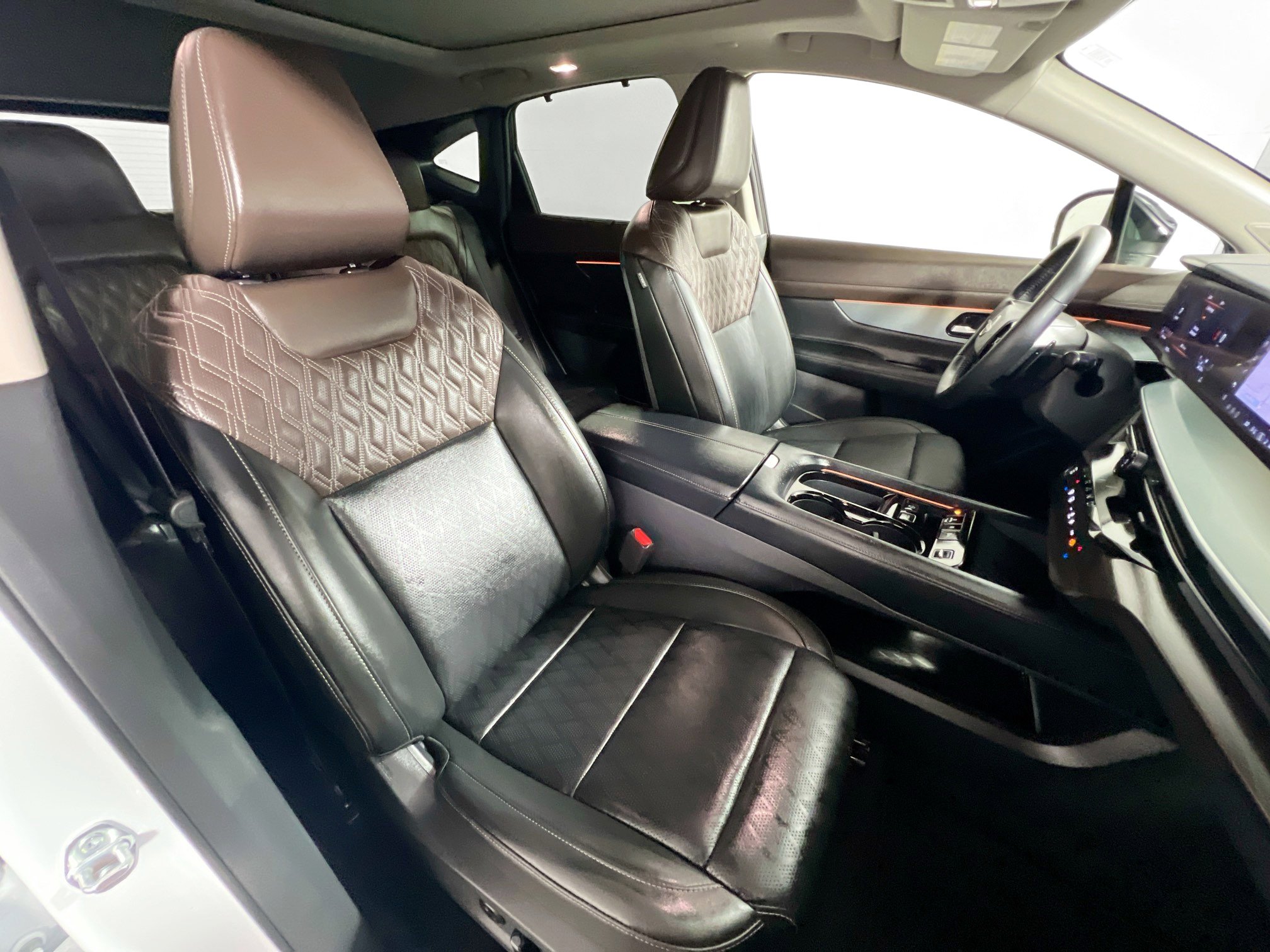 Used 2025 Nissan Murano Platinum w/ Cargo Package image 32