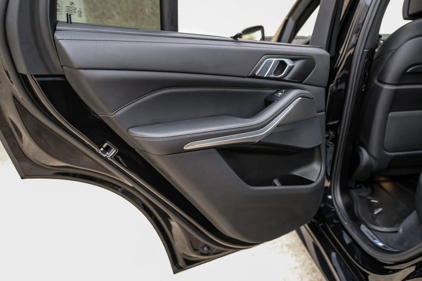 Used 2023 BMW X5 sDrive40i w/ Executive Package image 46