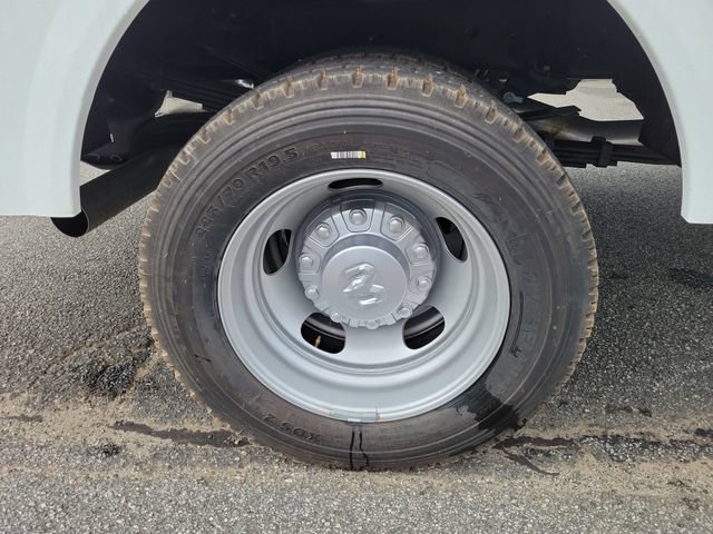 New 2026 RAM 5500 Tradesman w/ Chrome Appearance Group AWD/4WD image 7