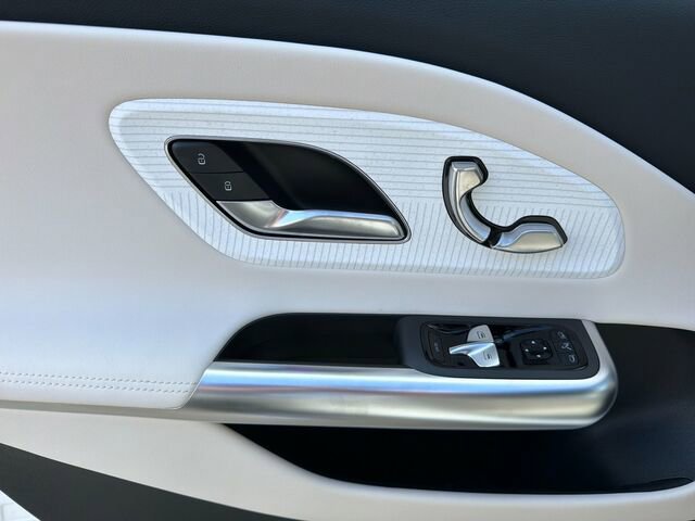 Used 2026 Mercedes-Benz CLA 250+ image 13