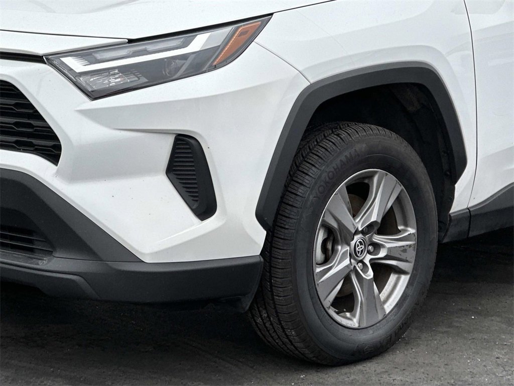 Used 2023 Toyota RAV4 XLE image 8