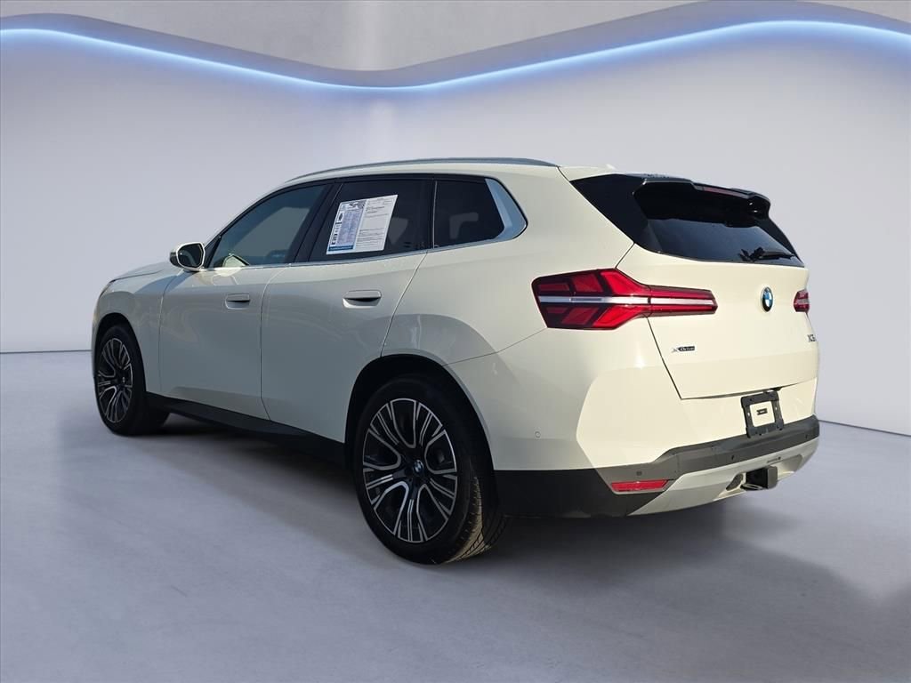 Used 2025 BMW X3 xDrive30i w/ Premium Package image 3