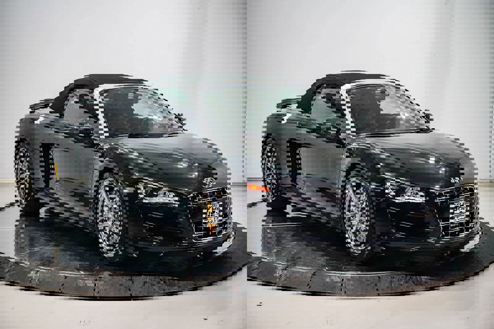 Used 2011 Audi R8 V10 image 5