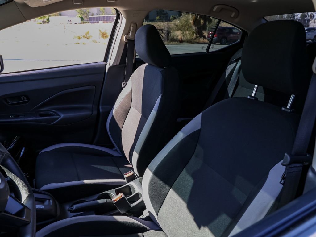 Used 2025 Nissan Versa S w/ Trunk Package FWD image 15