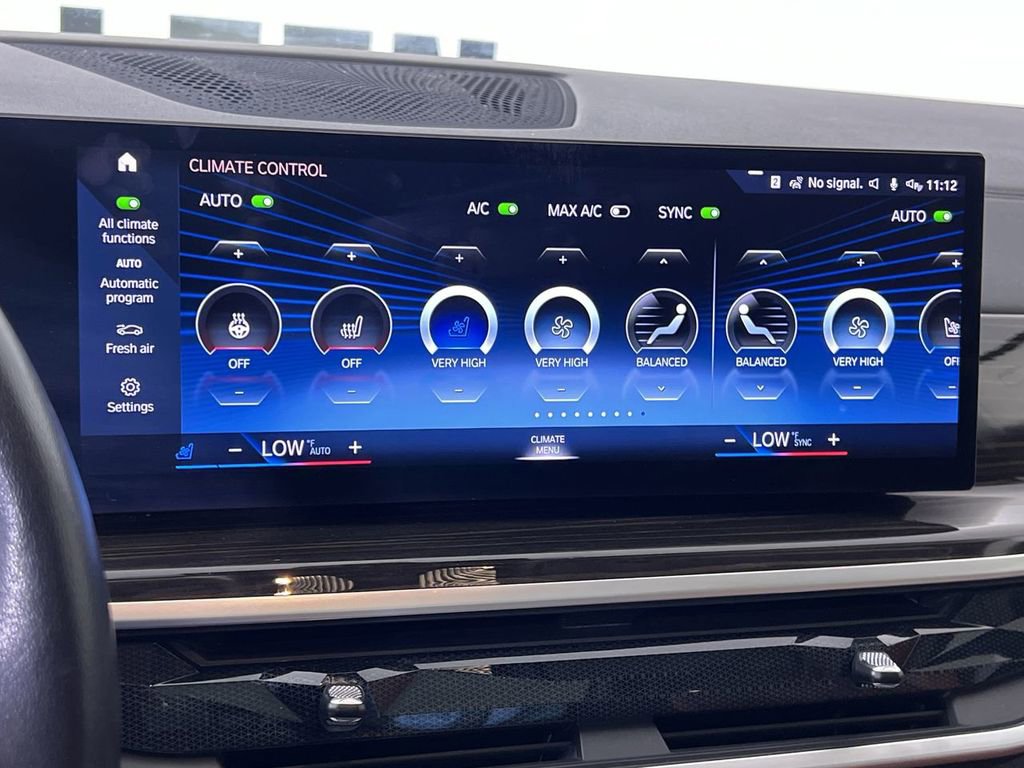 Used 2023 BMW X7 xDrive40i w/ Premium Package image 20