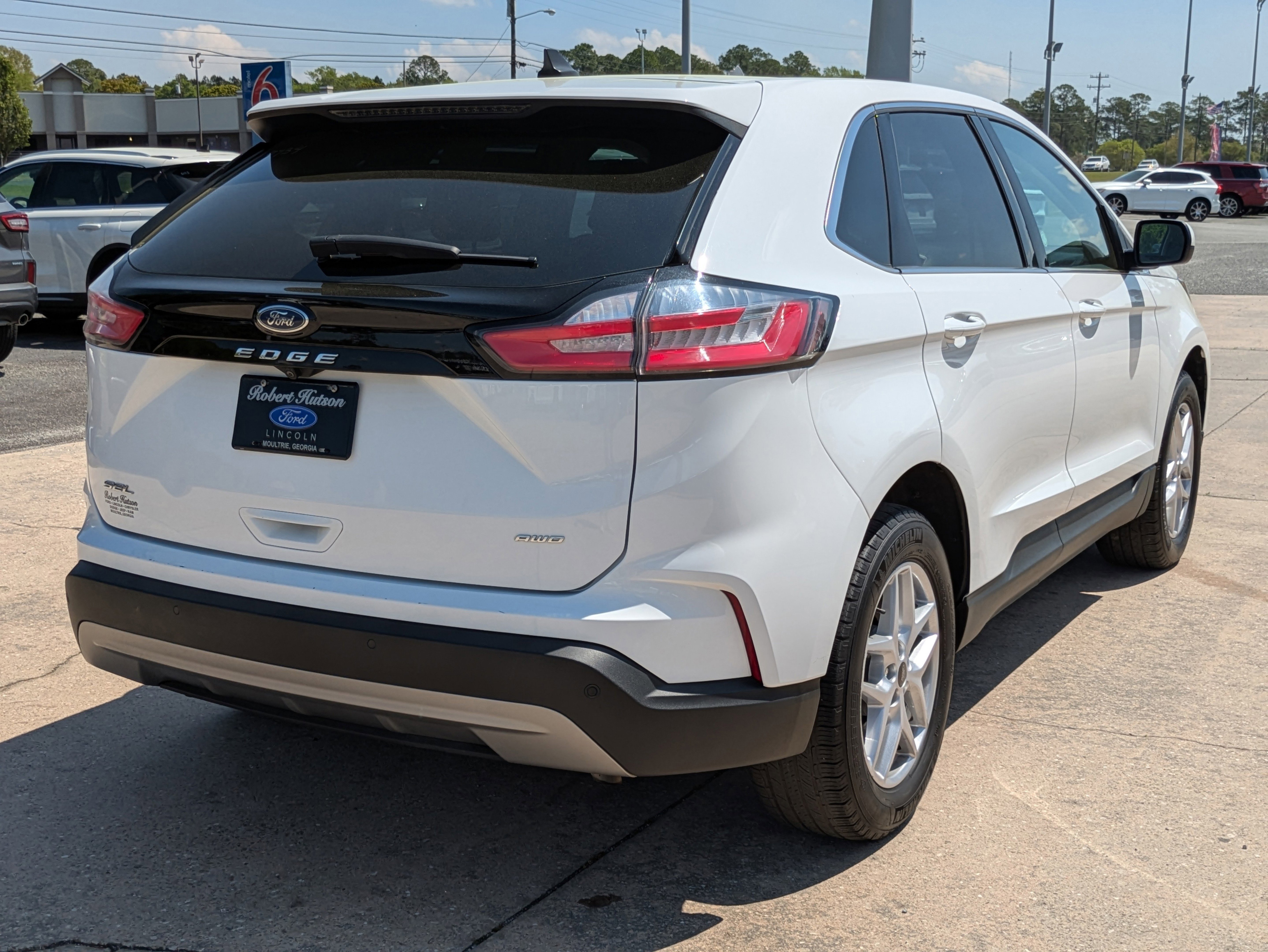 Used 2023 Ford Edge SEL image 6