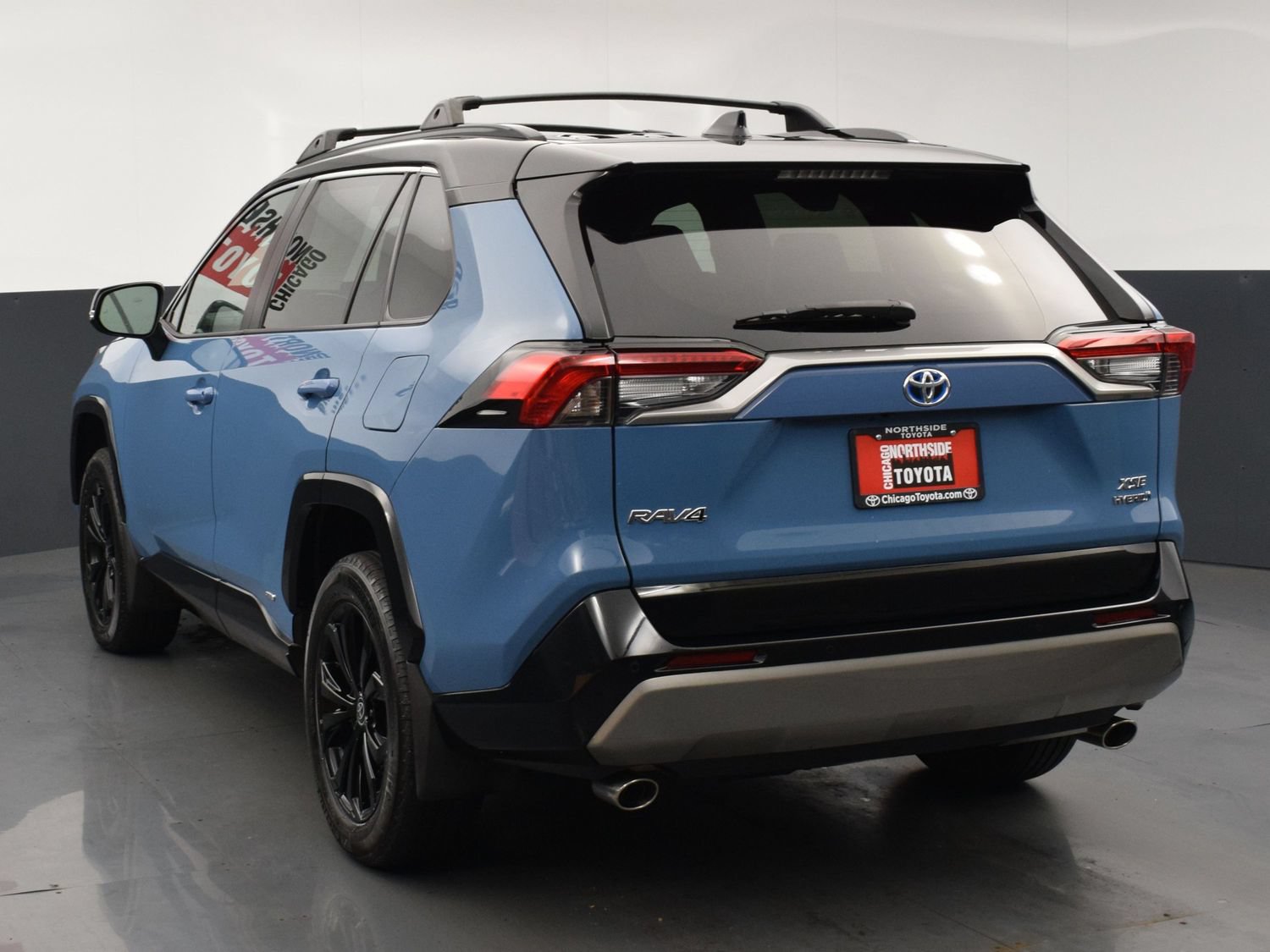 Used 2024 Toyota RAV4 XSE w/ Advanced Technology Package AWD/4WD image 3