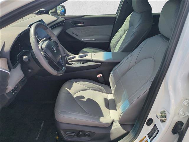 Used 2020 Toyota Avalon Limited w/ Advanced Safety Package image 16