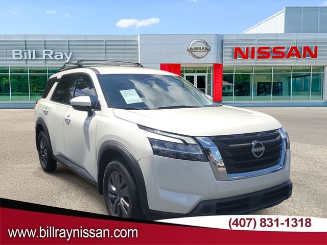 Used 2022 Nissan Pathfinder SV FWD image 1