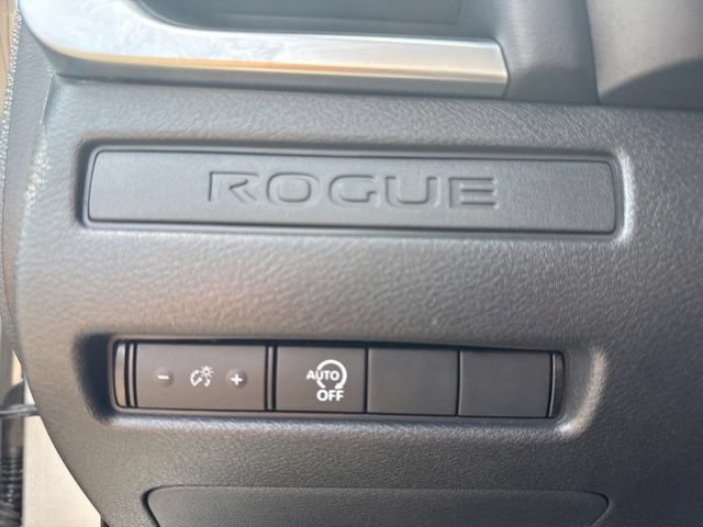 Used 2024 Nissan Rogue S AWD/4WD image 15