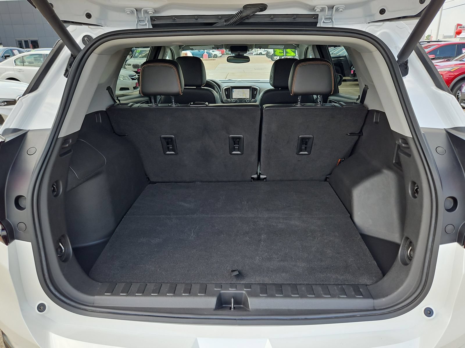 Used 2023 GMC Terrain AT4 w/ Infotainment Package II AWD/4WD image 18