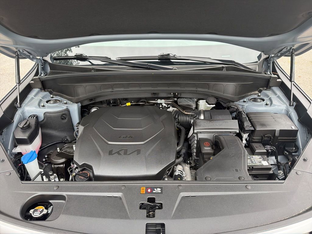 Certified 2025 Kia Telluride S image 12