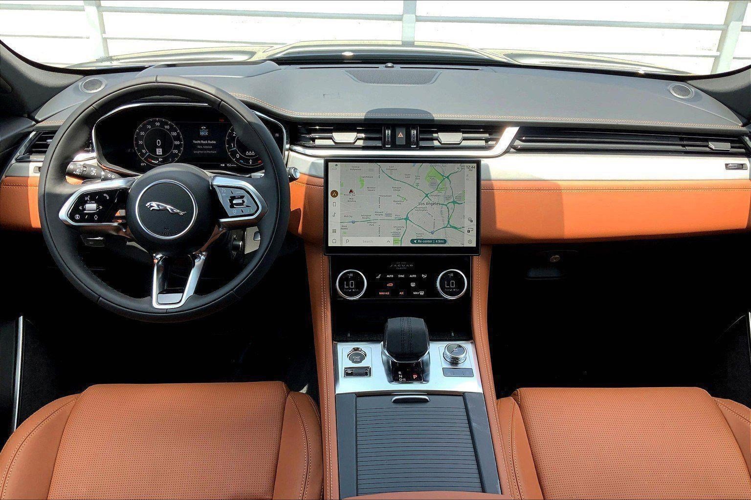 New 2026 Jaguar F-PACE R-Dynamic S AWD/4WD image 7