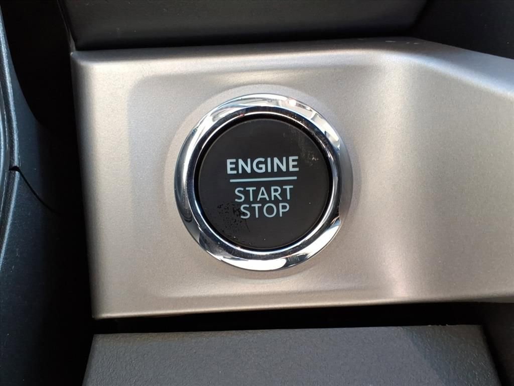 New 2026 Ford F250 XLT w/ XLT Premium Package image 24