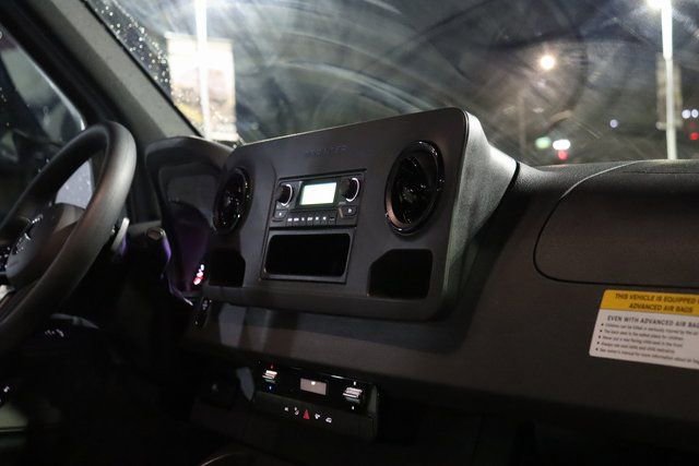 Used 2023 Mercedes-Benz Sprinter 2500 image 33