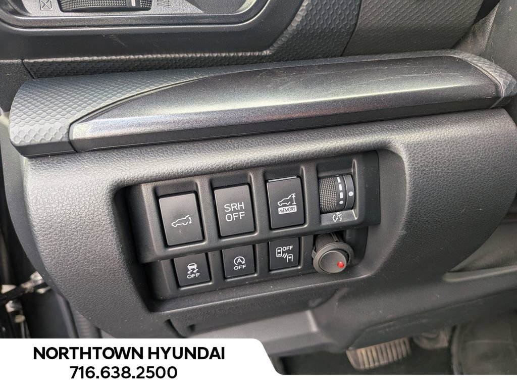 Used 2023 Subaru Forester Sport image 32