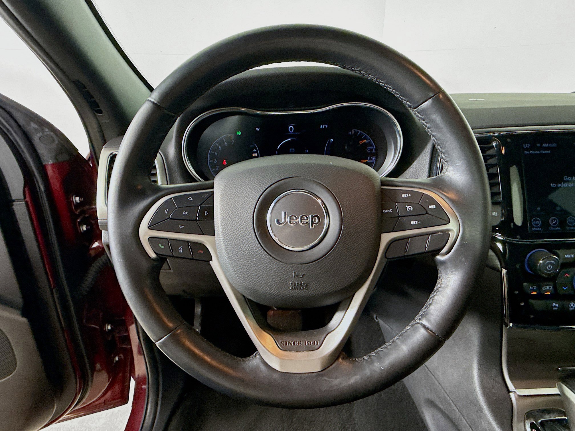 Used 2021 Jeep Grand Cherokee Laredo X image 11