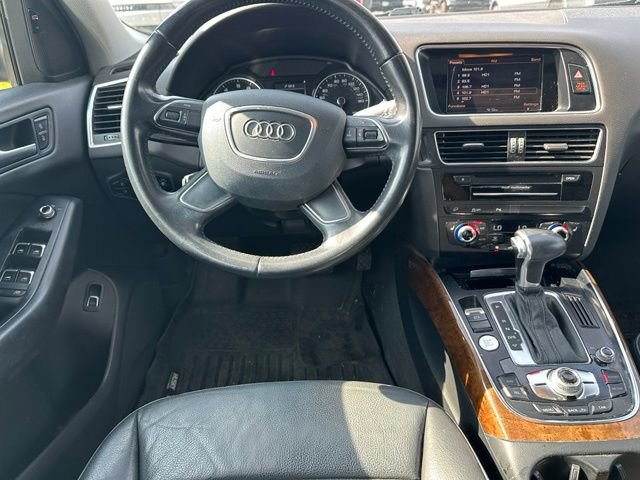 Used 2015 Audi Q5 2.0T Premium Plus w/ Technology Package AWD/4WD image 12
