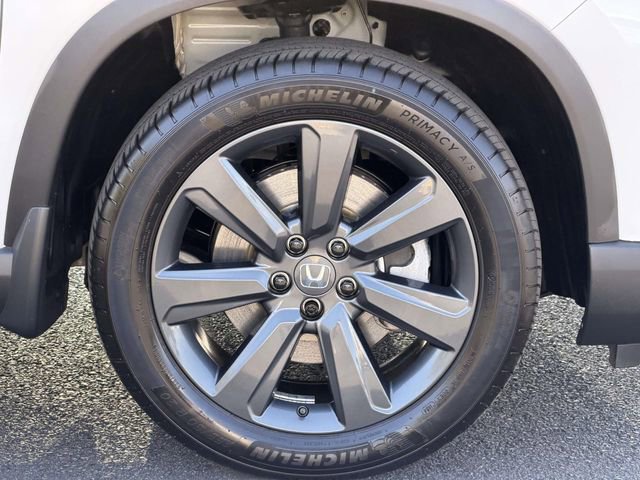 Used 2025 Honda Pilot Sport image 5