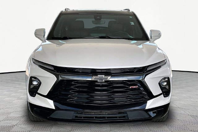 Used 2023 Chevrolet Blazer RS w/ Driver Confidence II Package AWD/4WD image 2