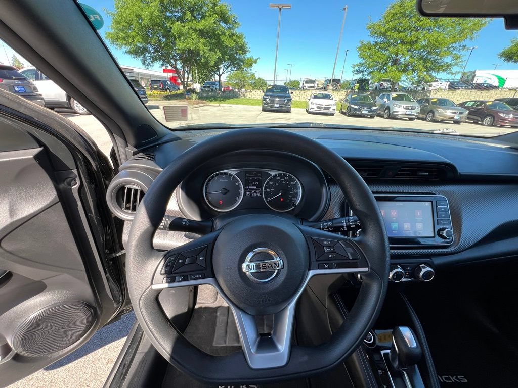 Used 2018 Nissan Kicks S FWD image 37