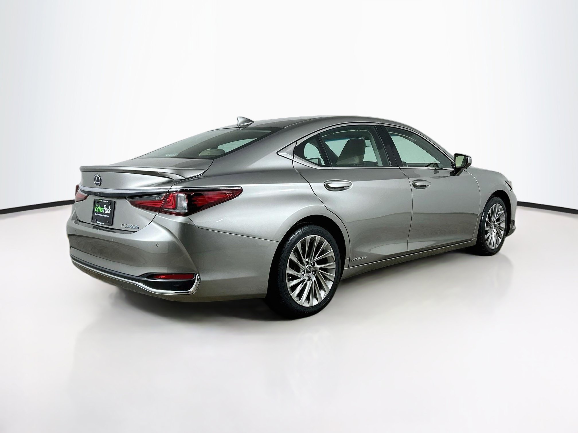 Used 2019 Lexus ES 300h Ultra Luxury FWD image 9
