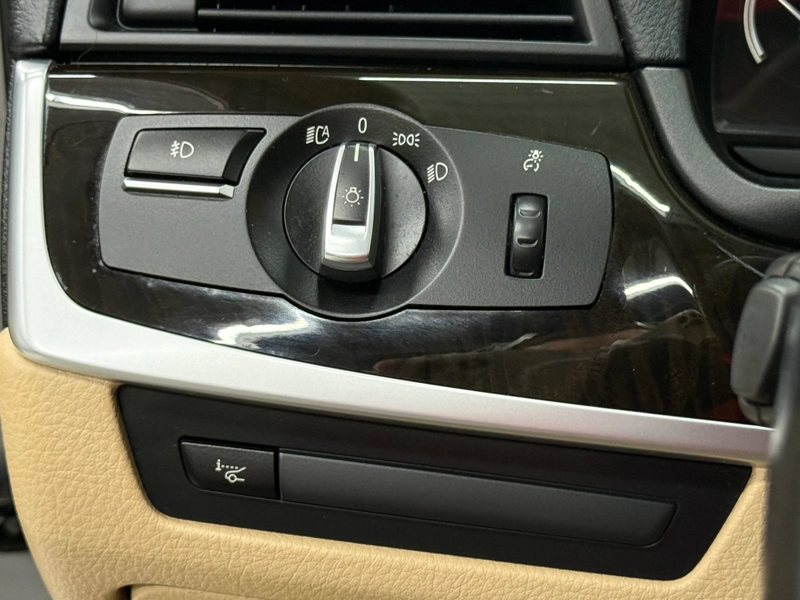 Used 2015 BMW 528i Sedan RWD image 27